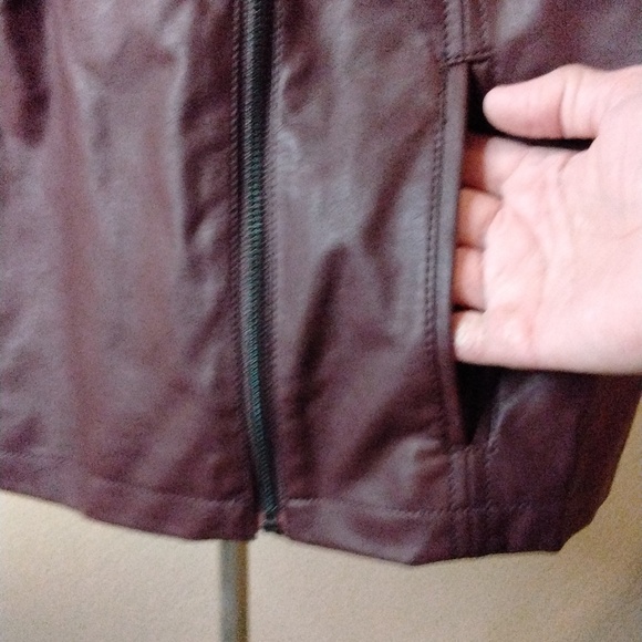 Faux fur vest - Picture 4 of 6